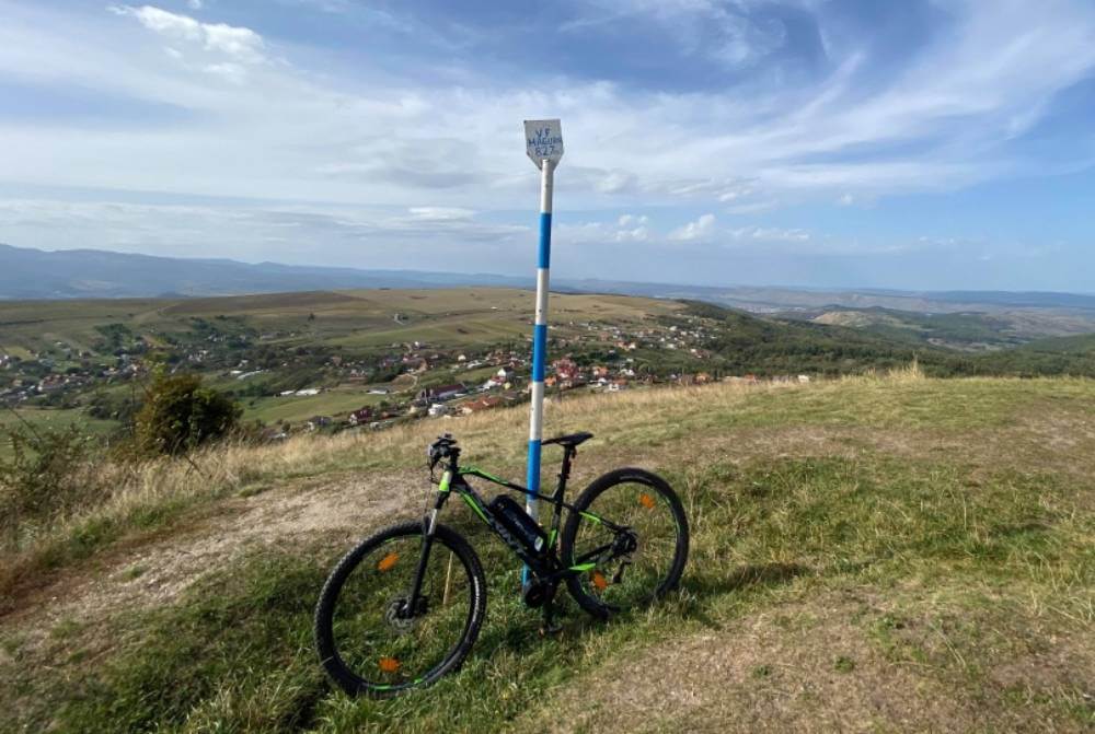 Traseu pe ebike spre Vârful Măgura