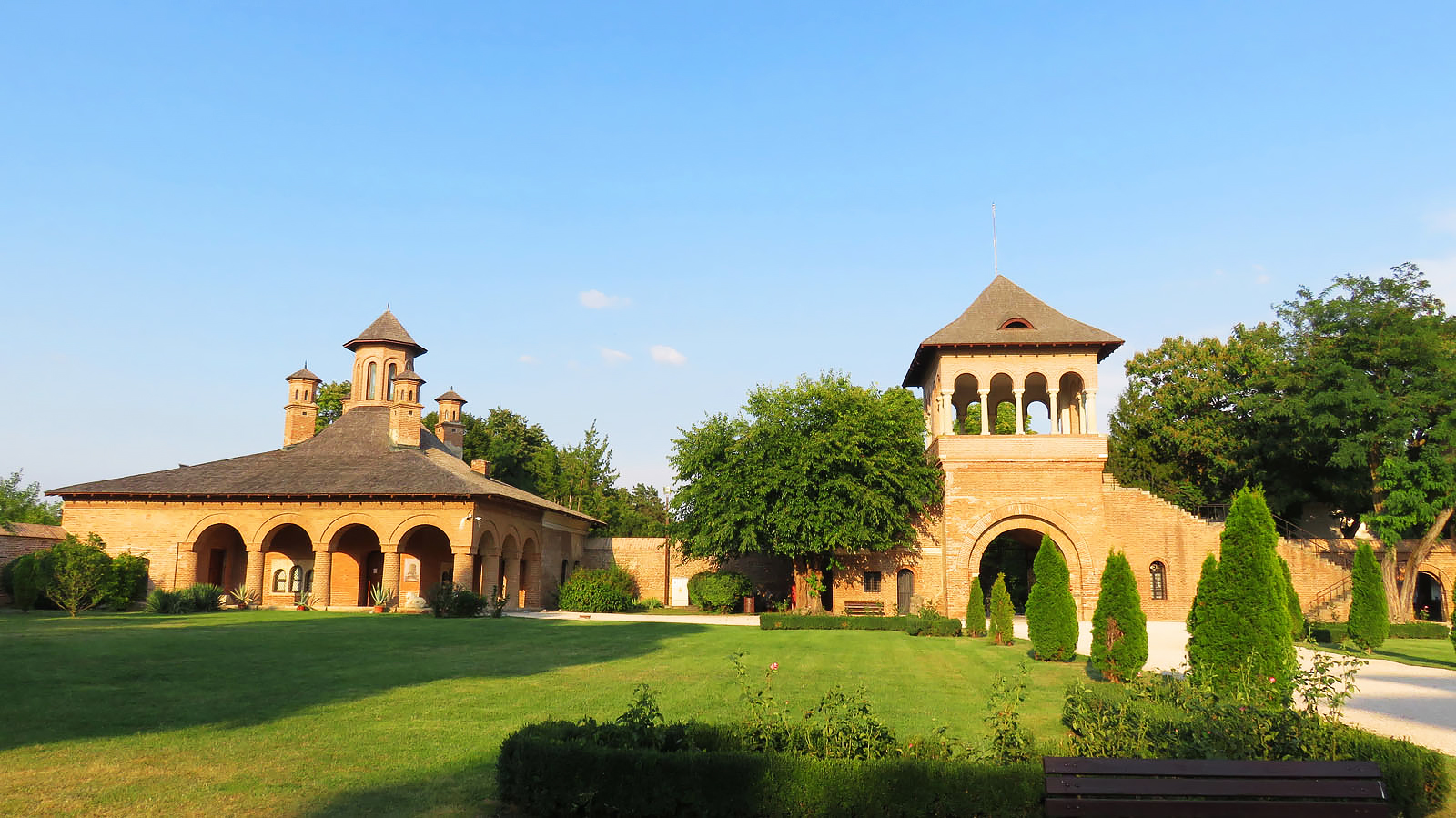 Bucharest Surroundings by Bike