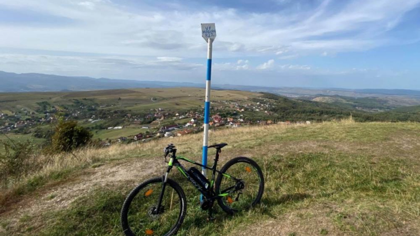 Traseu pe ebike spre Vârful Măgura