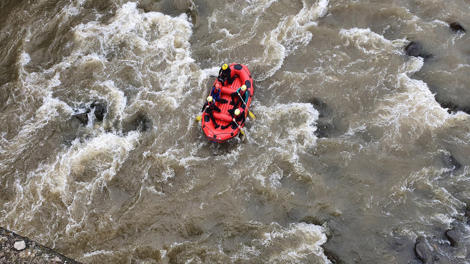 Teambuilding cu rafting