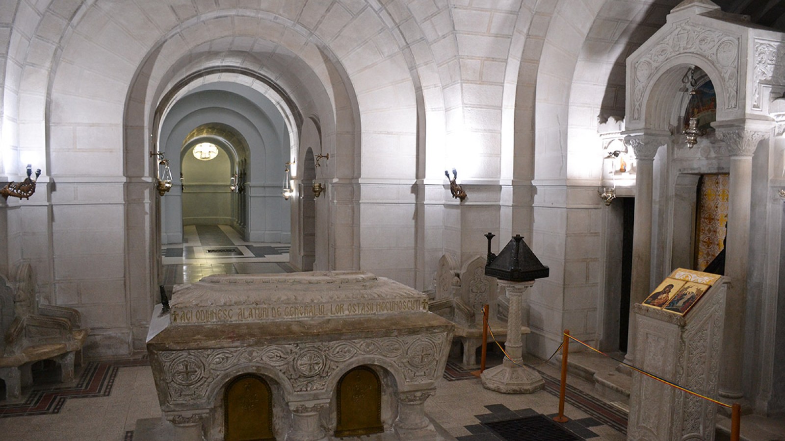 Muzeul si Mausoleul Eroilor de la Marasesti